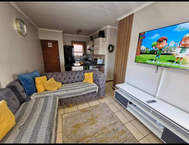 2 BEDROOM APARTMENT FOR SALE IN ESTHER PARK